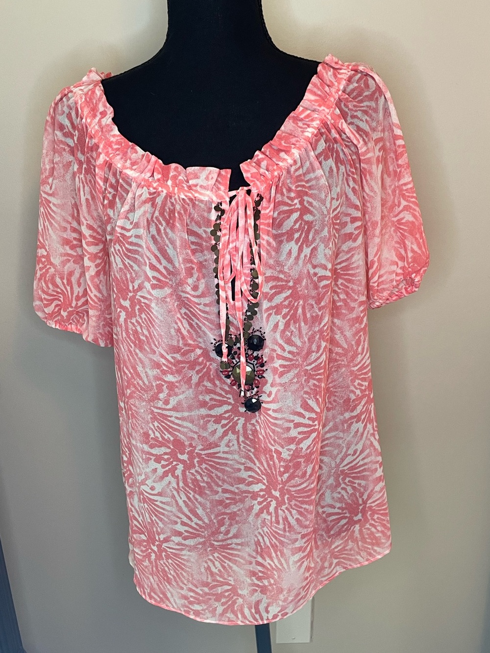 Vintage Moda International Pink Patterned Boho Peasant Top with Tie